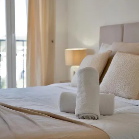 Palm Residency - Beachside With Free Parking Apartment Manilva