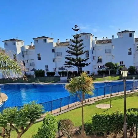 Palm Residency - Beachside With Free Parking