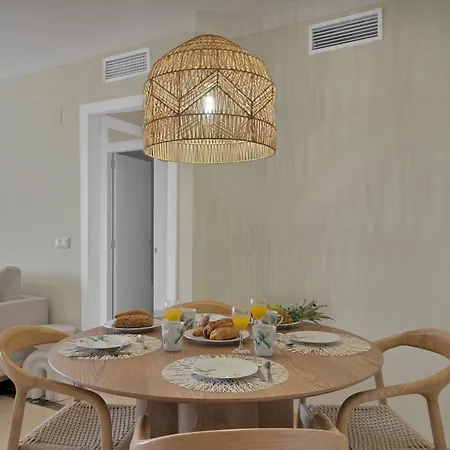 Palm Residency - Beachside With Free Parking Apartment Manilva