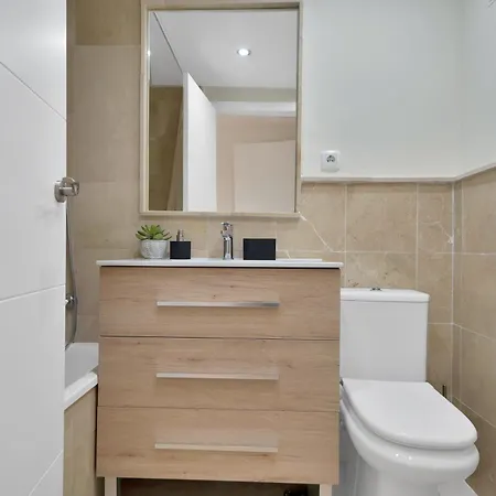 Palm Residency - Beachside With Free Parking Manilva
