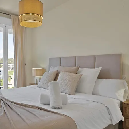 Palm Residency - Beachside With Free Parking Manilva
