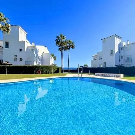Apartment Palm Residency - Beachside With Free Parking